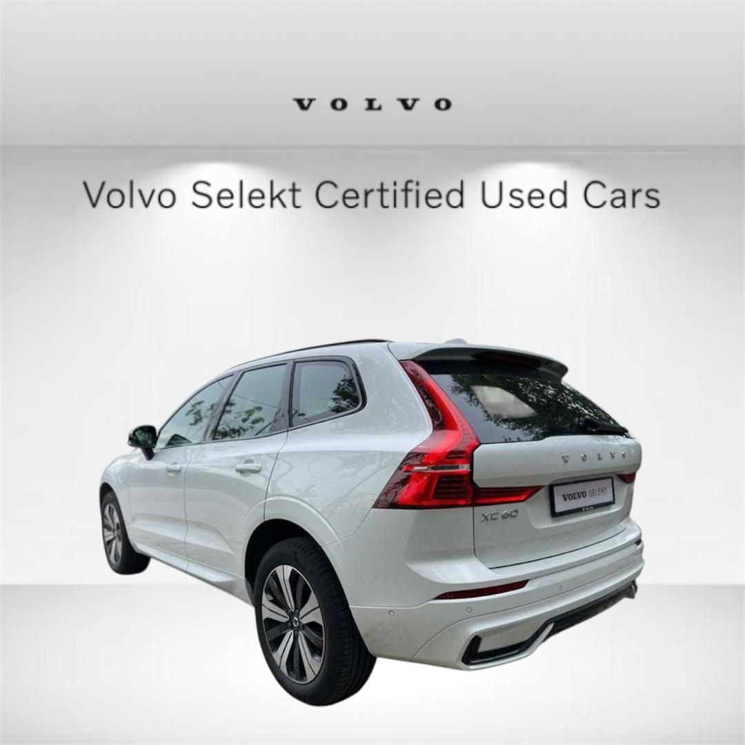 Volvo  XC60 Ultra, T8 AWD Plug-in hybrid, Electric/Petrol, Dark