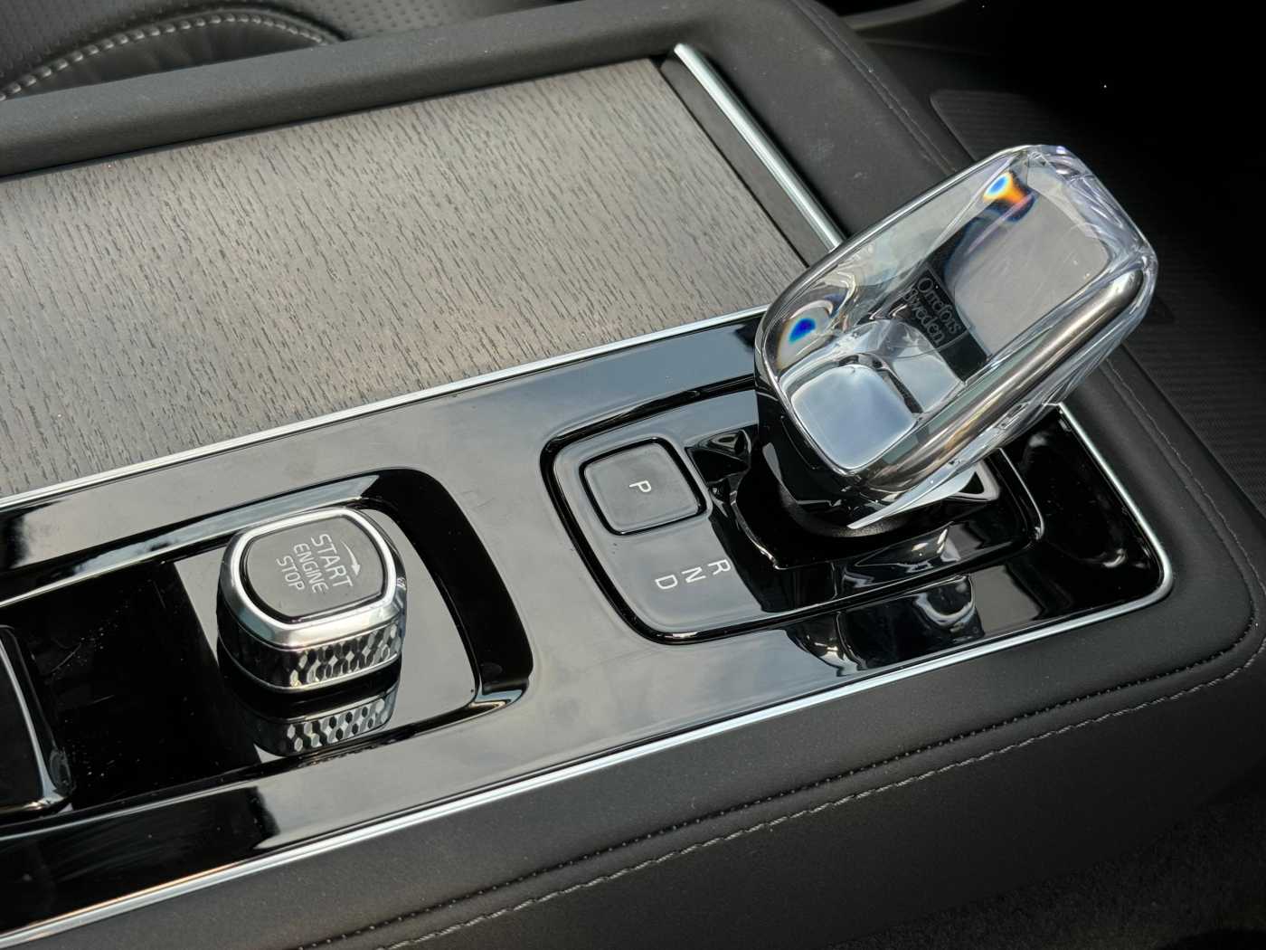 Volvo  XC90 Ultra, T8 AWD Plug-in hybrid, Electric/Petrol, Bright, 7 Seats