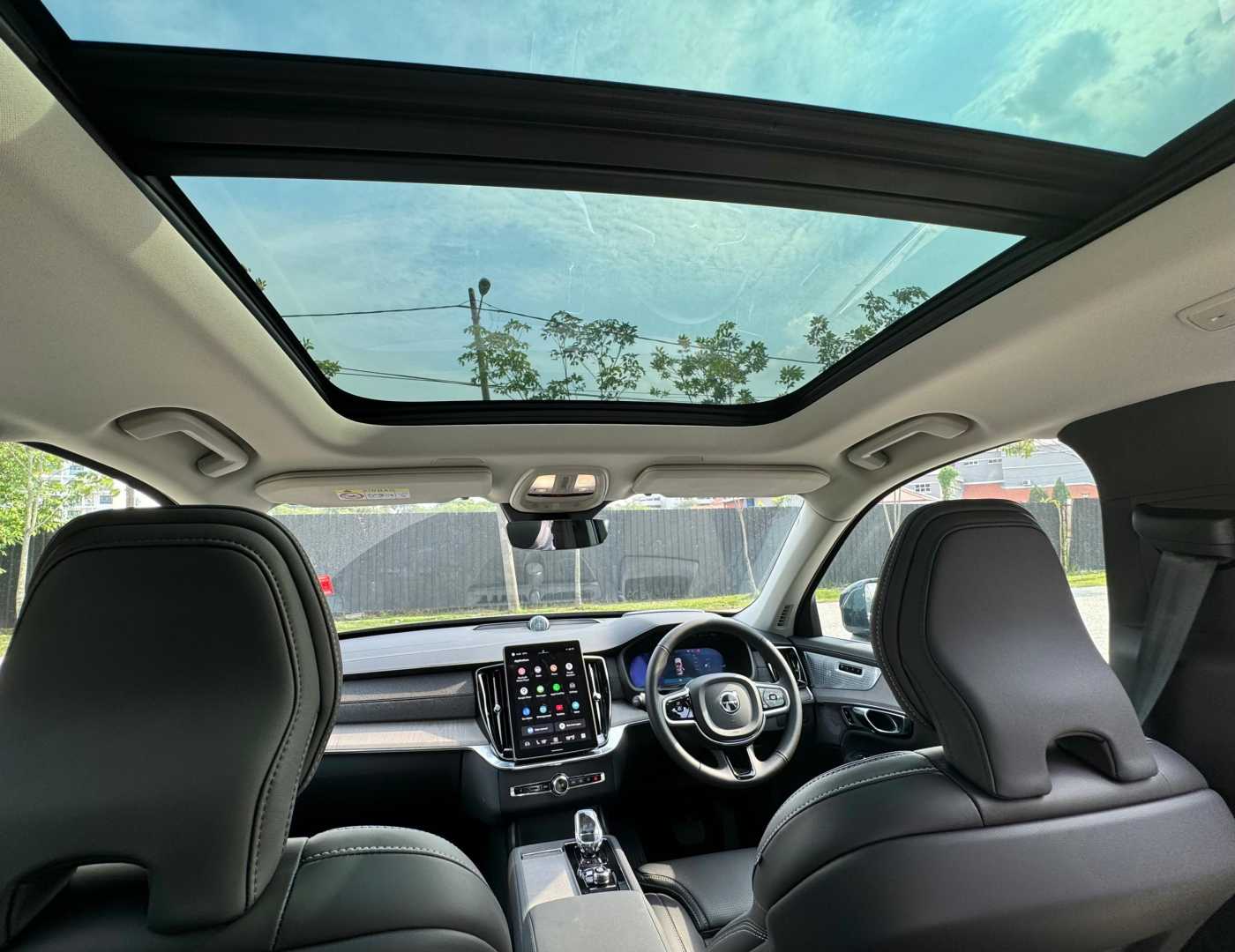 Volvo XC90 Ultra, T8 AWD Plug-in hybrid, Electric/Petrol, Bright, 7 Seats