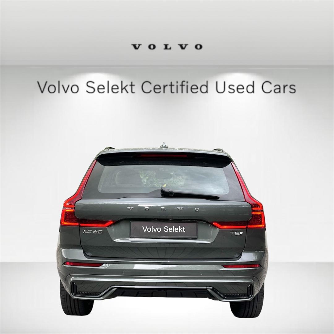 Volvo  XC60 Ultra, T8 AWD Plug-in hybrid, Electric/Petrol, Dark