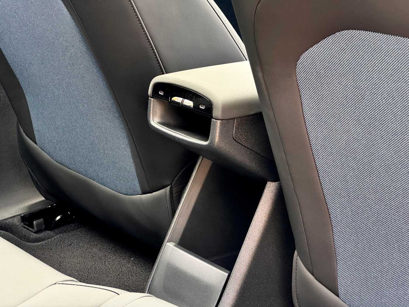 Volvo EX30 Ultra, Twin Motor Performance, Electric