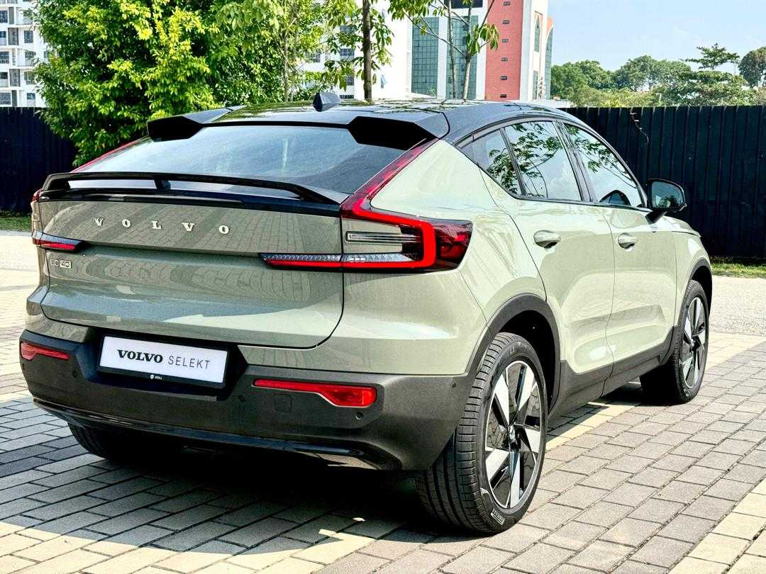 Volvo  EC40 Ultra, Twin Motor, Electric