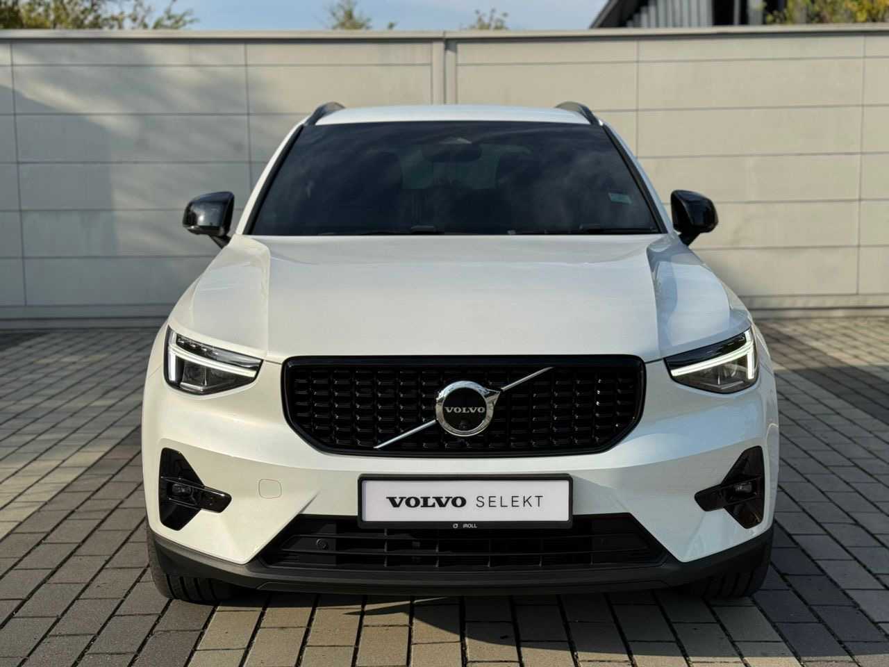 Volvo XC40 Plus, B5 AWD Mild hybrid, Petrol, Dark