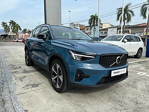 Volvo  XC40 Utlimate, B5 , Petrol, Dark