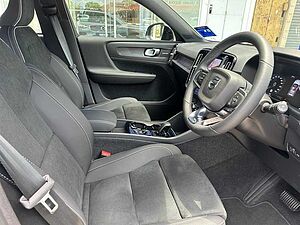Volvo  XC40 Recharge Ultimate, T5 , Electric/Petrol, Dark