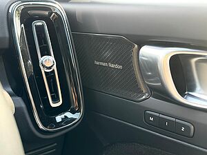 Volvo  EC40 Ultra, Twin Motor, Electric