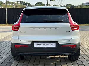 Volvo XC40 Plus, B5 AWD Mild hybrid, Petrol, Dark