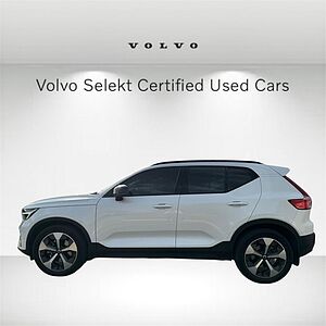 Volvo  XC40 Plus, B5 AWD Mild hybrid, Petrol, Dark