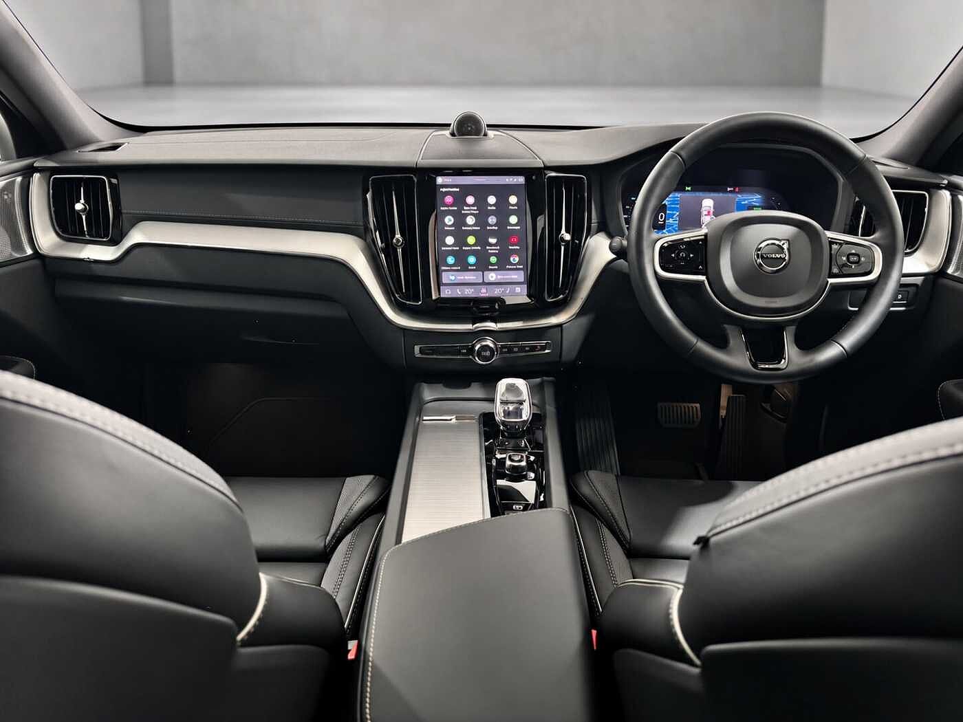 Volvo XC60 Ultra, T8 AWD Plug-in hybrid, Electric/Petrol, Dark