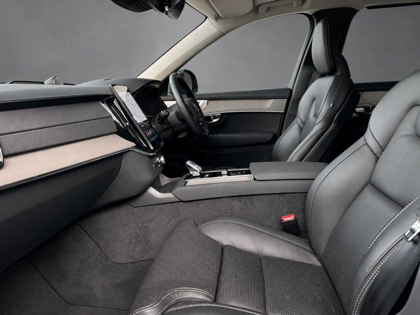 Volvo XC90 Ultra, T8 AWD Plug-in hybrid, Electric/Petrol, Bright, 7 Seats