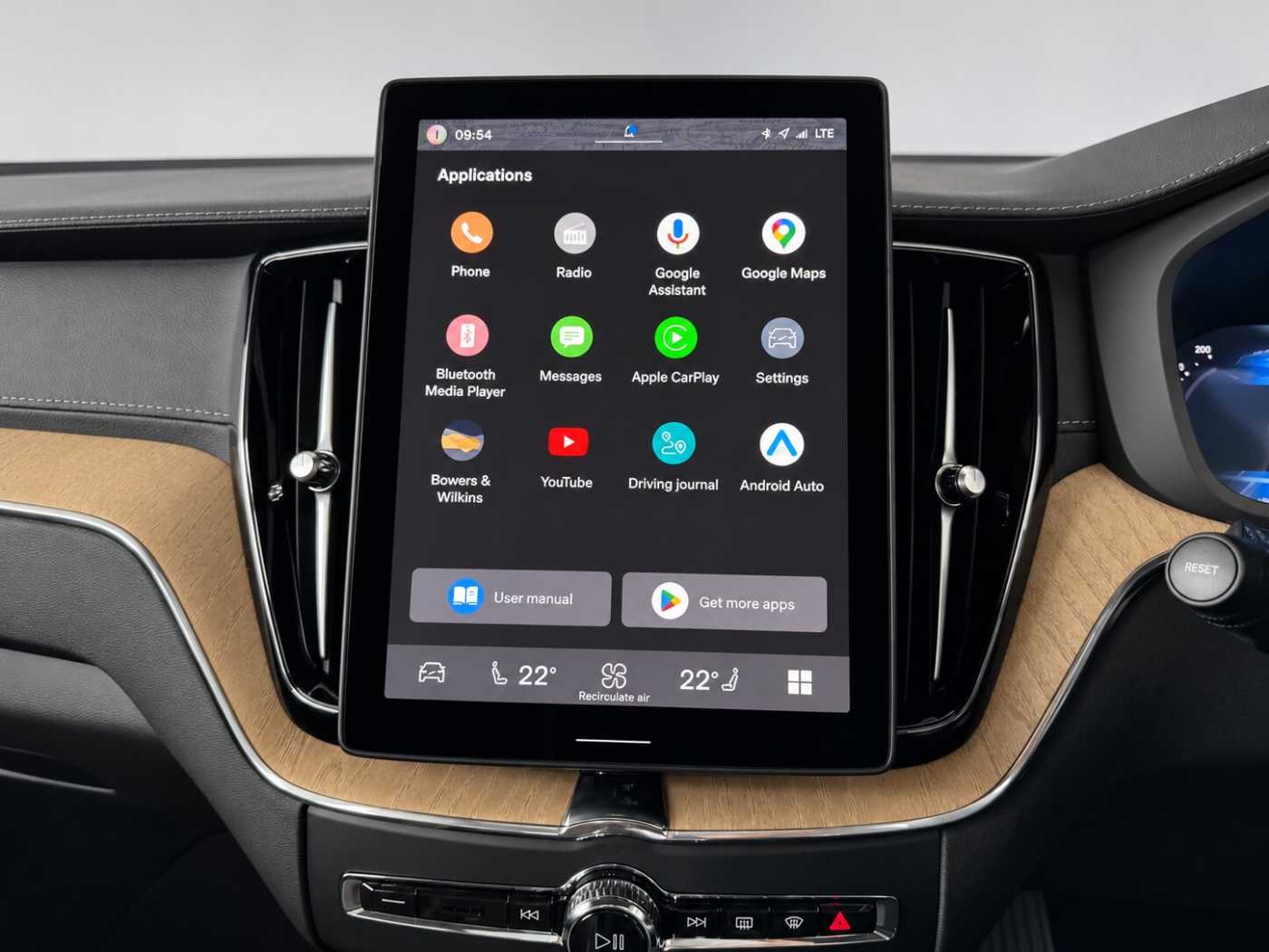 Volvo XC60 Ultra, T8 AWD Plug-in hybrid, Electric/Petrol, Dark