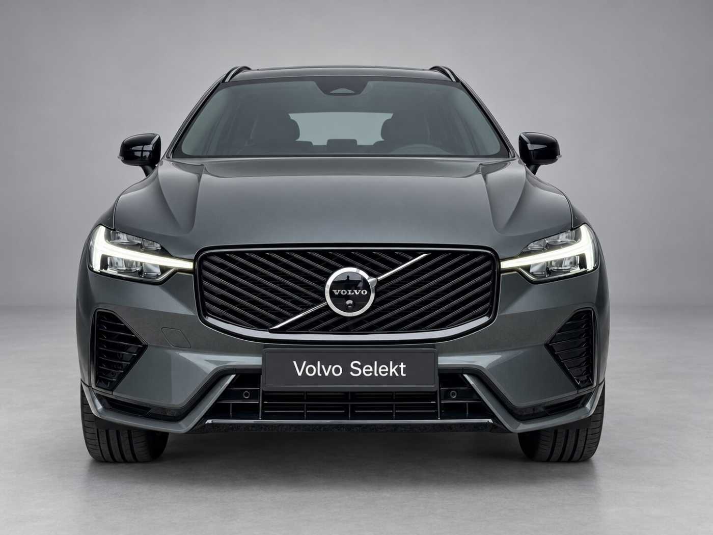 Volvo XC60 Ultra, T8 AWD Plug-in hybrid, Electric/Petrol, Dark
