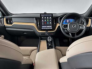 Volvo XC60 Ultra, T8 AWD Plug-in hybrid, Electric/Petrol, Dark