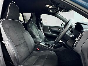 Volvo  XC40 Ultimate, B5 , Petrol, Dark