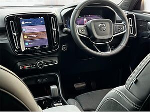 Volvo  XC40 Ultimate, B5 , Petrol, Dark